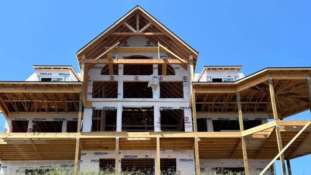 Advantages Of Choosing A Custom Home Builder 1024x576