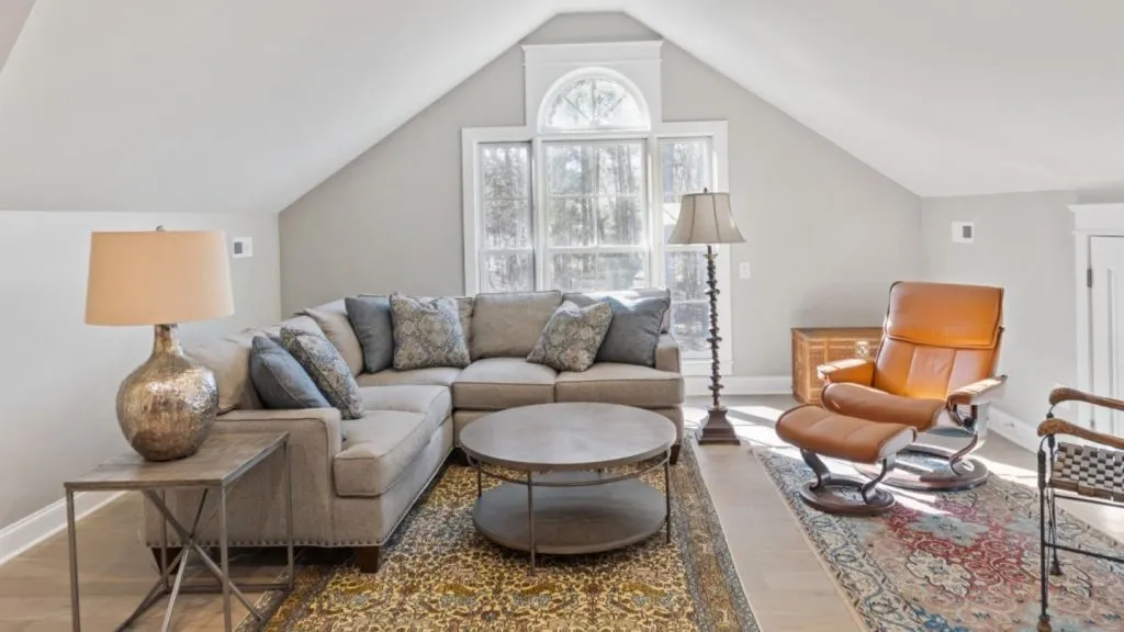 Building Trust Through Transparent Business Practices 1024x576