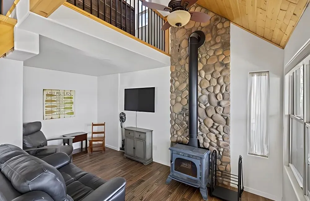 Concord Homes Lakeside Remodel Thumbnail