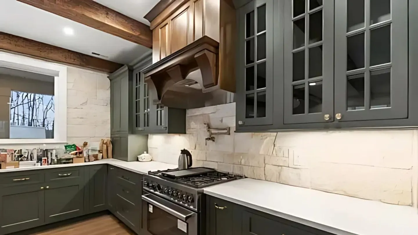 How Home Contractors Can Help You Create A Functional And Stylish Kitchen