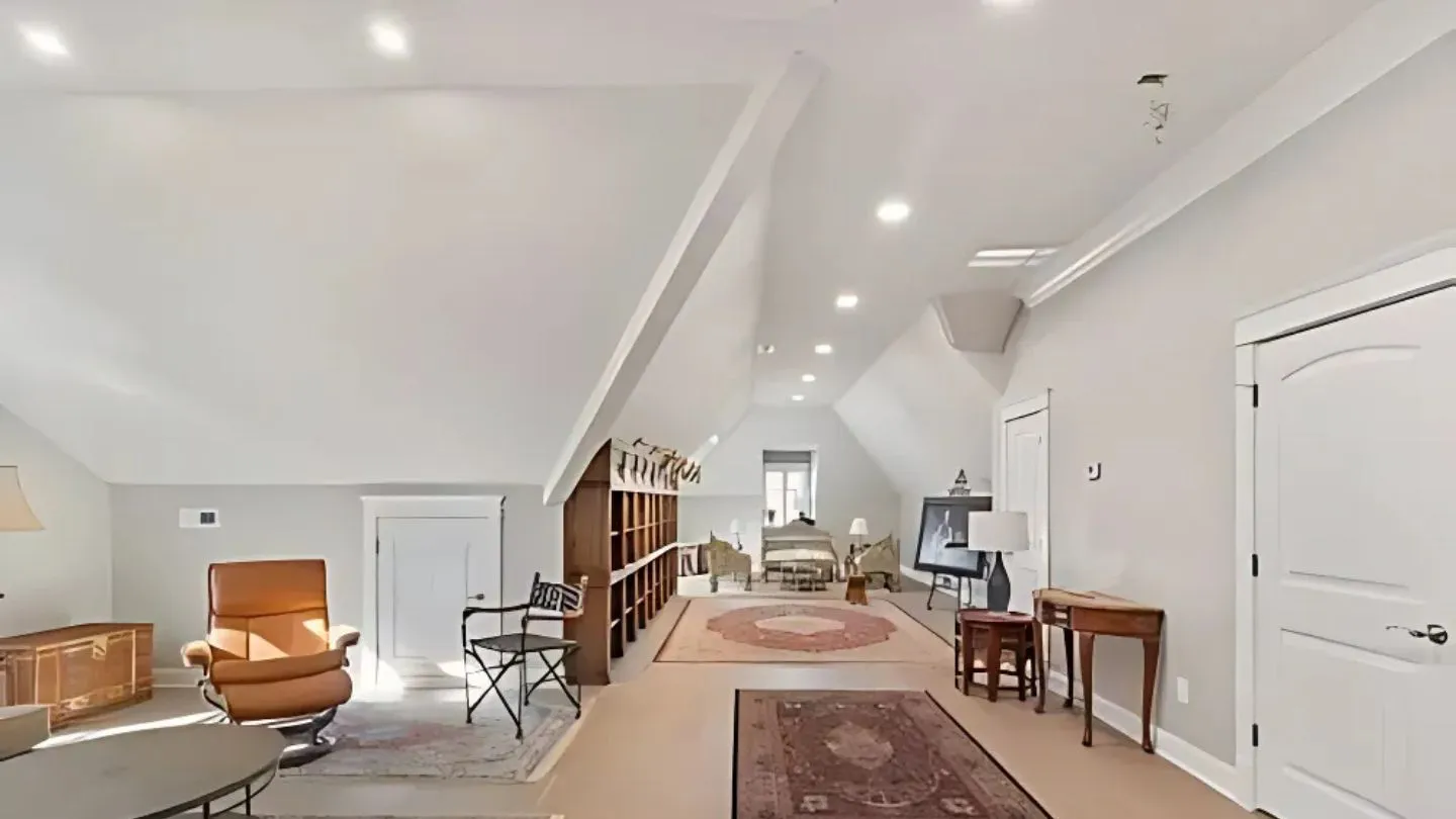 How To Choose The Best Flooring For Your Custom Home