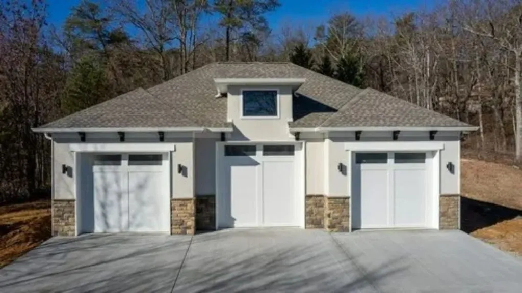 Implementing Risk Management Practices 1024x576