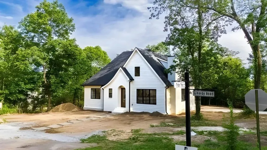 What Is A Custom Home 1024x576